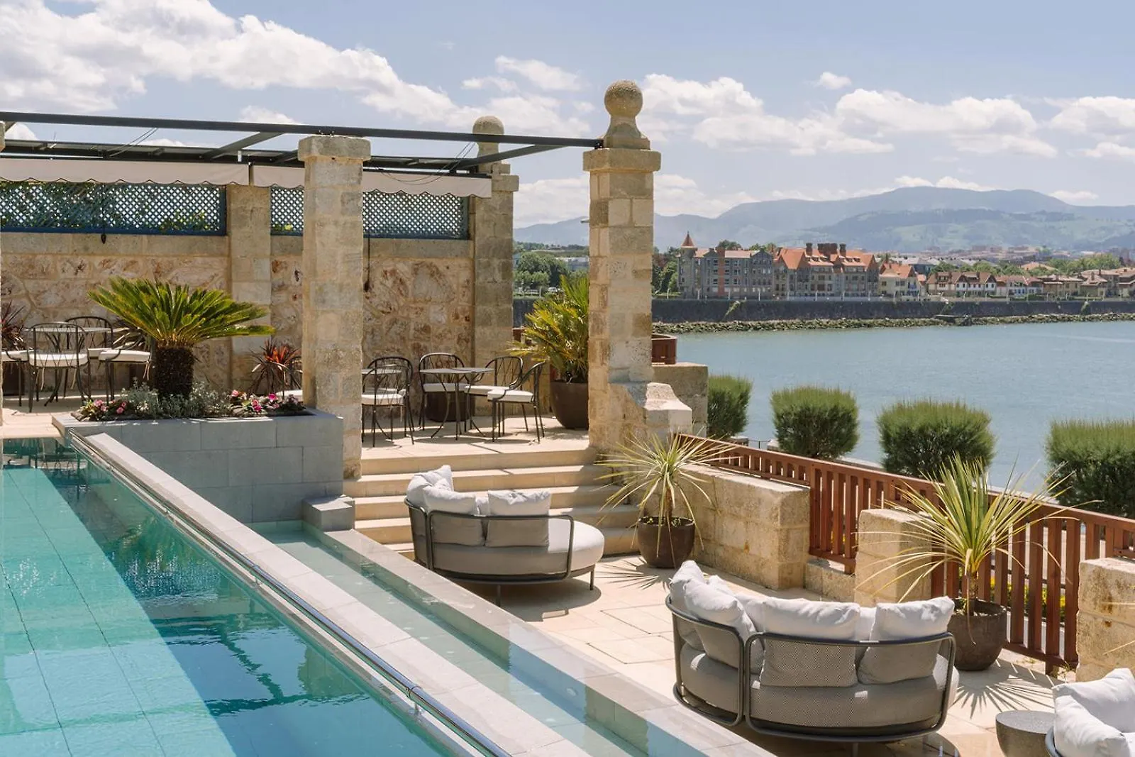 Palacio Arriluce Hotel - The Leading Hotels Of The World 게초